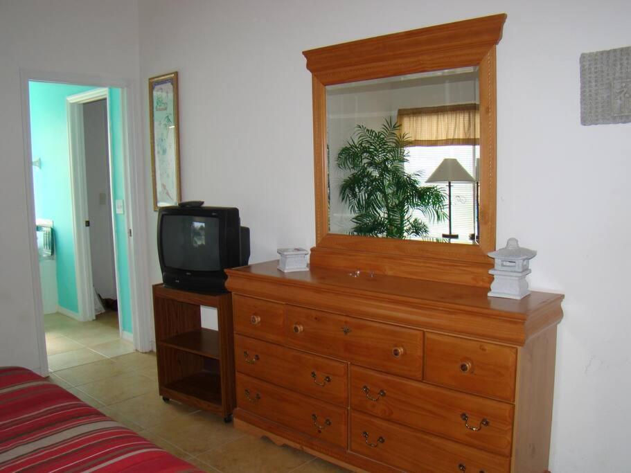 Villa 4br/3ba Area Luxury With Pool/spa